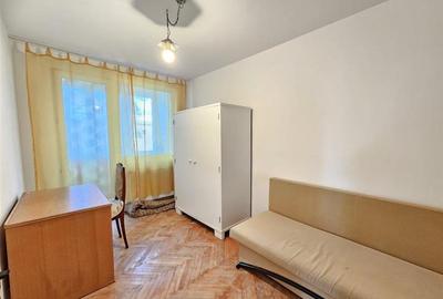 Apartament cu 4 camere decomandat în 7 Noiembrie - 8