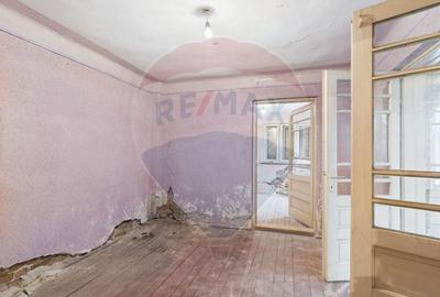 De vanzare | Casa batraneasca + teren in com. Comana, Jud. Girgiu - 14