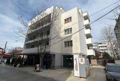 Spațiu comercial, de 72 mp, în Central - 7