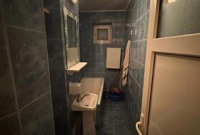 Apartament 2 camere, 41 mp, zona Decebal - 10