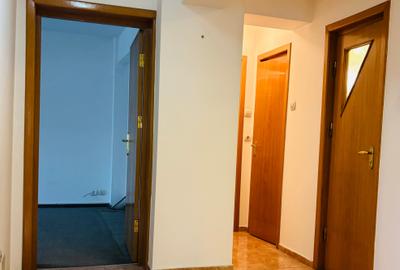 Apartament cu 3 camere decomandat în Decebal - 6