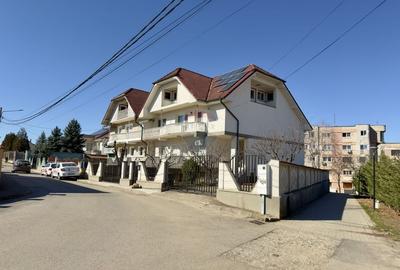 Casă cu 8 camere cu Teren 506 Mp în Sânmartin - 2