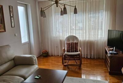 Apartament cu 3 camere decomandat în Central - 3