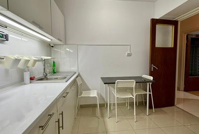 Apartament cu 3 camere decomandat în Drumul Taberei - 3
