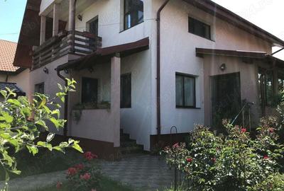 Vand casa, anexe ?i teren in Lilieci - 1