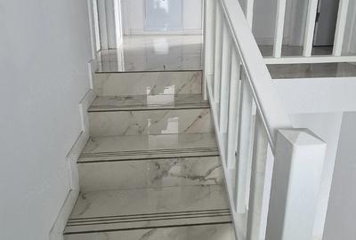 Casă cu Teren 500 Mp în Central - 3