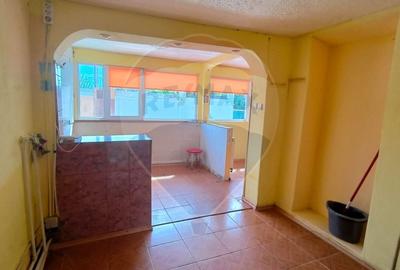 Casă cu 3 camere cu Canalizare în Nord-Est - 10