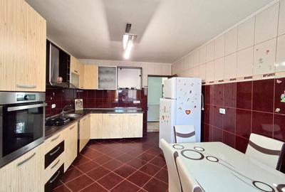 Casă individuală cu 8 camere cu Canalizare în Central - 7