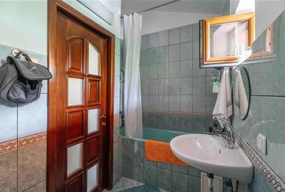 Casă individuală cu 5 camere cu Canalizare în Bucium - 13