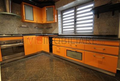 Apartament cu 3 camere decomandat în Decebal