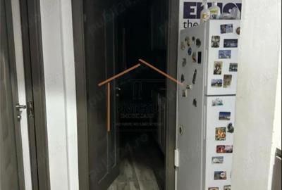 Apartament cu 3 camere decomandat în Central - 1