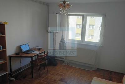 Garsonieră decomandată în Uzina 2