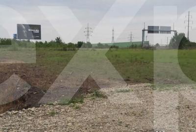 Teren de 4800 mp, în Central