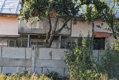 Casă cu 3 camere cu Teren 734 Mp în Ghercești - 1