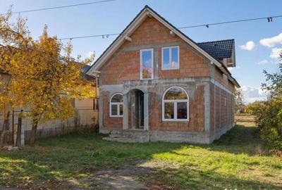 Casă cu 4 camere cu Teren 500 Mp în Aradul Nou - 4