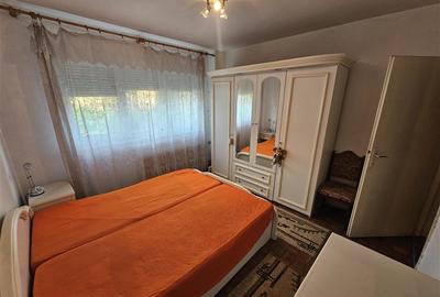 Apartament cu 2 camere semidecomandat în Micro I - 14