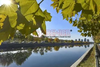 Casă cu 5 camere cu Canalizare în Central - 1