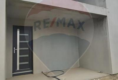 Casă cu 5 camere cu Teren 500 Mp în Oșorhei - 4