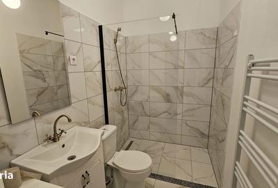 Casă cu 2 camere cu Teren 200 Mp în Central - 2