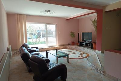 Casă individuală cu 10 camere cu Teren 1000 Mp în Central - 3