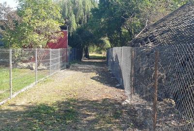 Teren de 4537 mp, în Teișani - 3