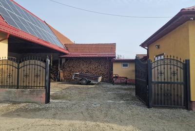Spațiu comercial în Feldioara, zona centrală! - 3