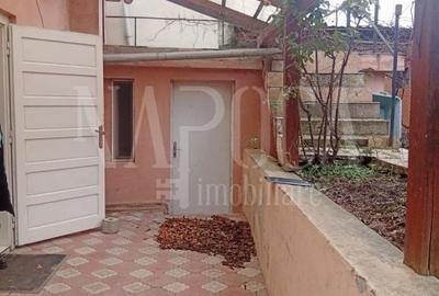 Casă individuală cu 5 camere cu Canalizare în Central - 7