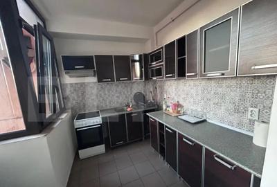 Apartament cu 4 camere semidecomandat, mobilat în Central - 3