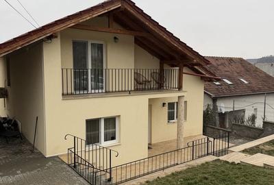 Casă cu 4 camere în Archia - 8