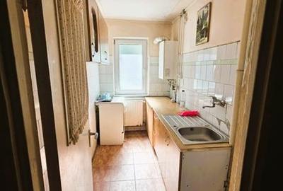 Apartament cu 2 camere semidecomandat în Florilor - 3