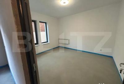 Casă cu 7 camere cu Teren 600 Mp în Micro 6 - 3