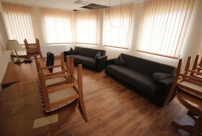 Vila  destinatie camin batrani - 32