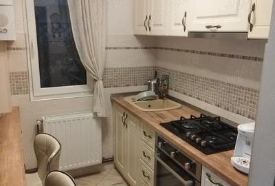 Apartament cu 3 camere decomandat în Circumvalațiunii - 3