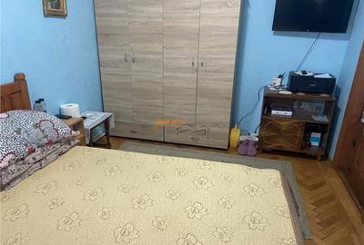 Apartament 3 camere , strada Pictor Grigorescu (b-dul Braile - 12