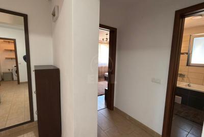 Apartament cu 3 camere semidecomandat, mobilat în Florești - 17