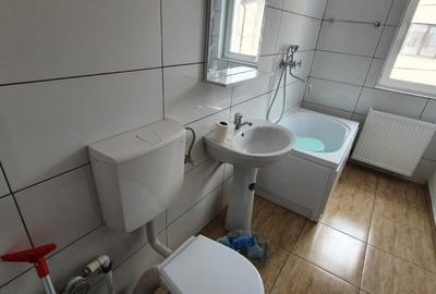 Spațiu comercial, de 210 mp, în Central - 14