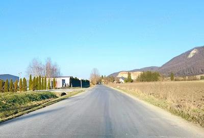 Teren de 3550 mp, în Central - 1