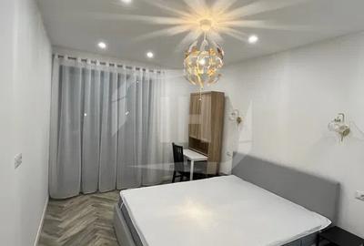 Apartament cu 2 camere decomandat, mobilat în Central