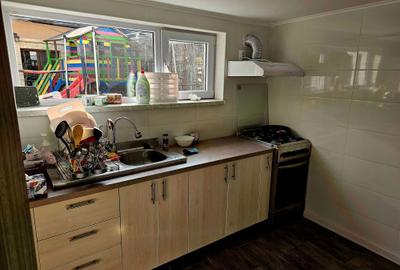 Apartament cu 4 camere decomandat în Central - 1