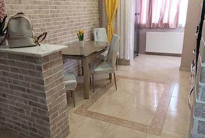 Apartament cu 3 camere decomandat în Traian - 3