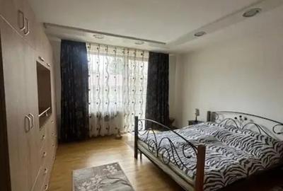 Apartament cu 3 camere decomandat în Independenței - 7