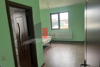 Casă individuală cu 3 camere cu Canalizare în Copăceni - 16