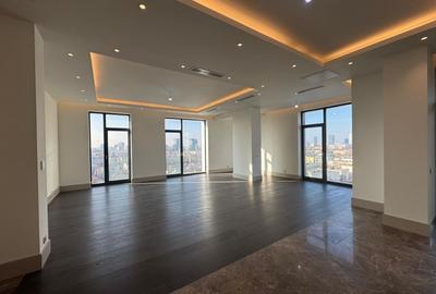 Penthouse cu 4 camere decomandat, mobilat în Barbu Văcărescu