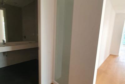 Apartament cu 4 camere decomandat în Tei - 11