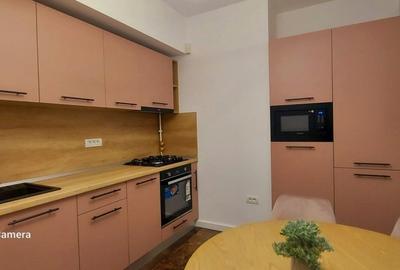 Apartament cu 2 camere decomandat, mobilat în Central