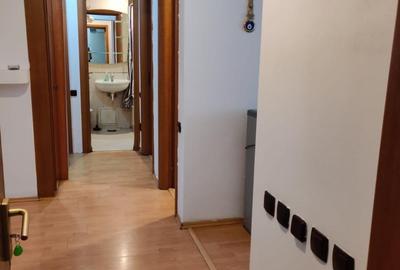 Apartament cu 2 camere semidecomandat, mobilat în 1 Mai - 5