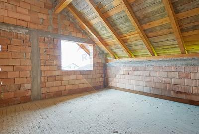 Casă individuală cu 6 camere cu Teren 500 Mp în Feldioara - 11