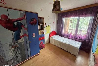 De vanzare Apartament 4 camere LUJERULUI - 3