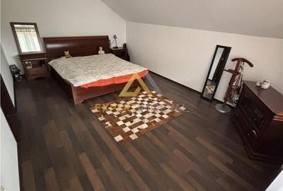 Casă cu 7 camere cu Teren 1100 Mp în Valea Borcutului - 12
