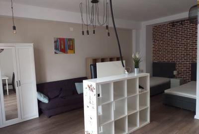 Închiriere Apartament Studio Modern – Zonă Centrală - curte interioara 450 Eur - 3